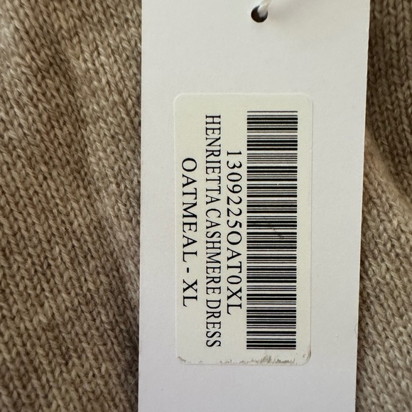 Reformation cashmere sweater dress - Picture 3 of 3